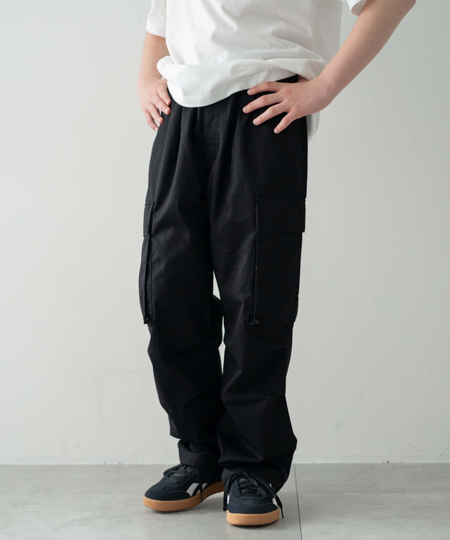 ブラック モデル：156cm M-160着用