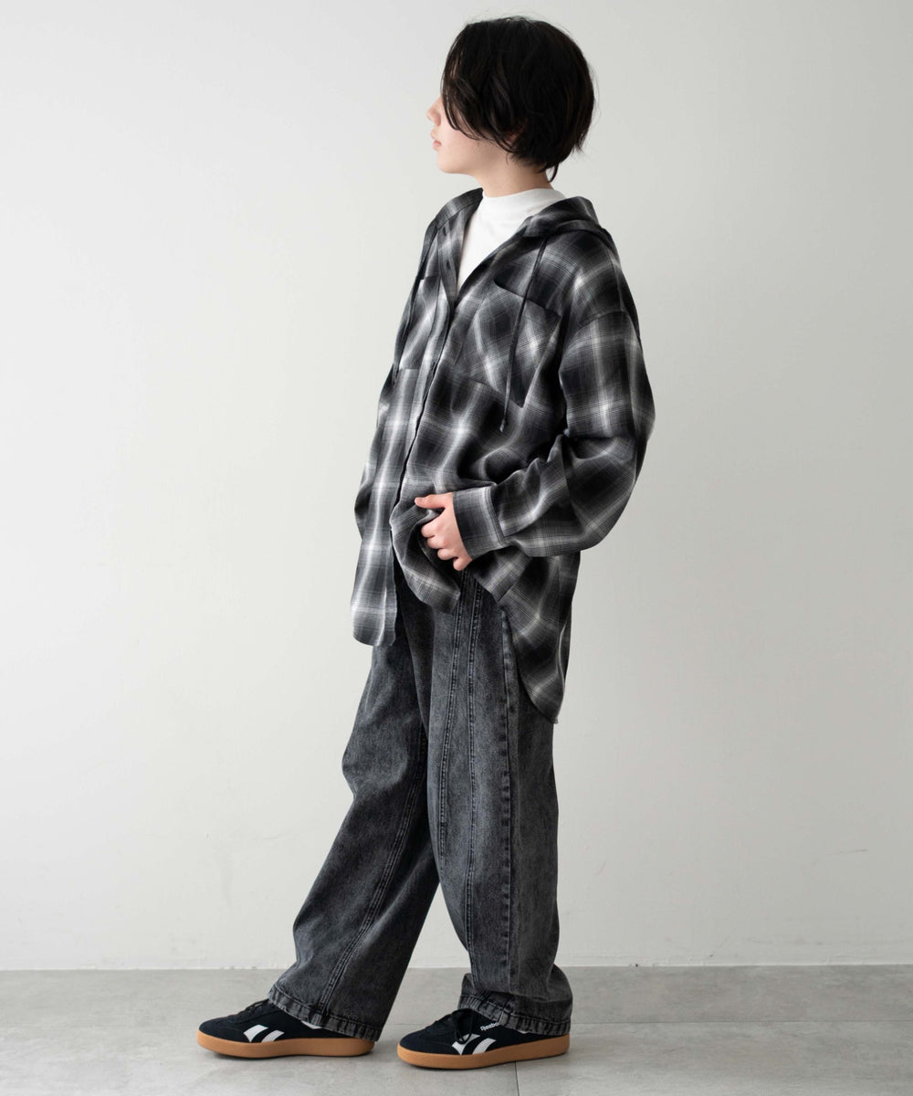 デニムブラックソノタ モデル：156cm M-160着用