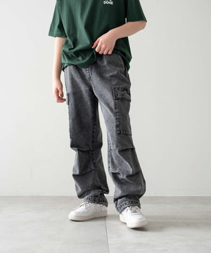 デニムブラックソノタ モデル：156cm M-160 着用