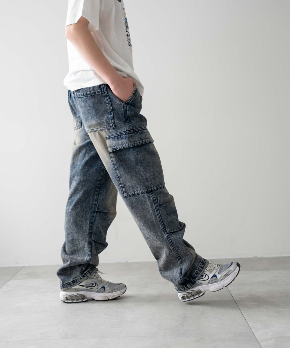 デニム中濃加工 モデル：156cm M-160 着用