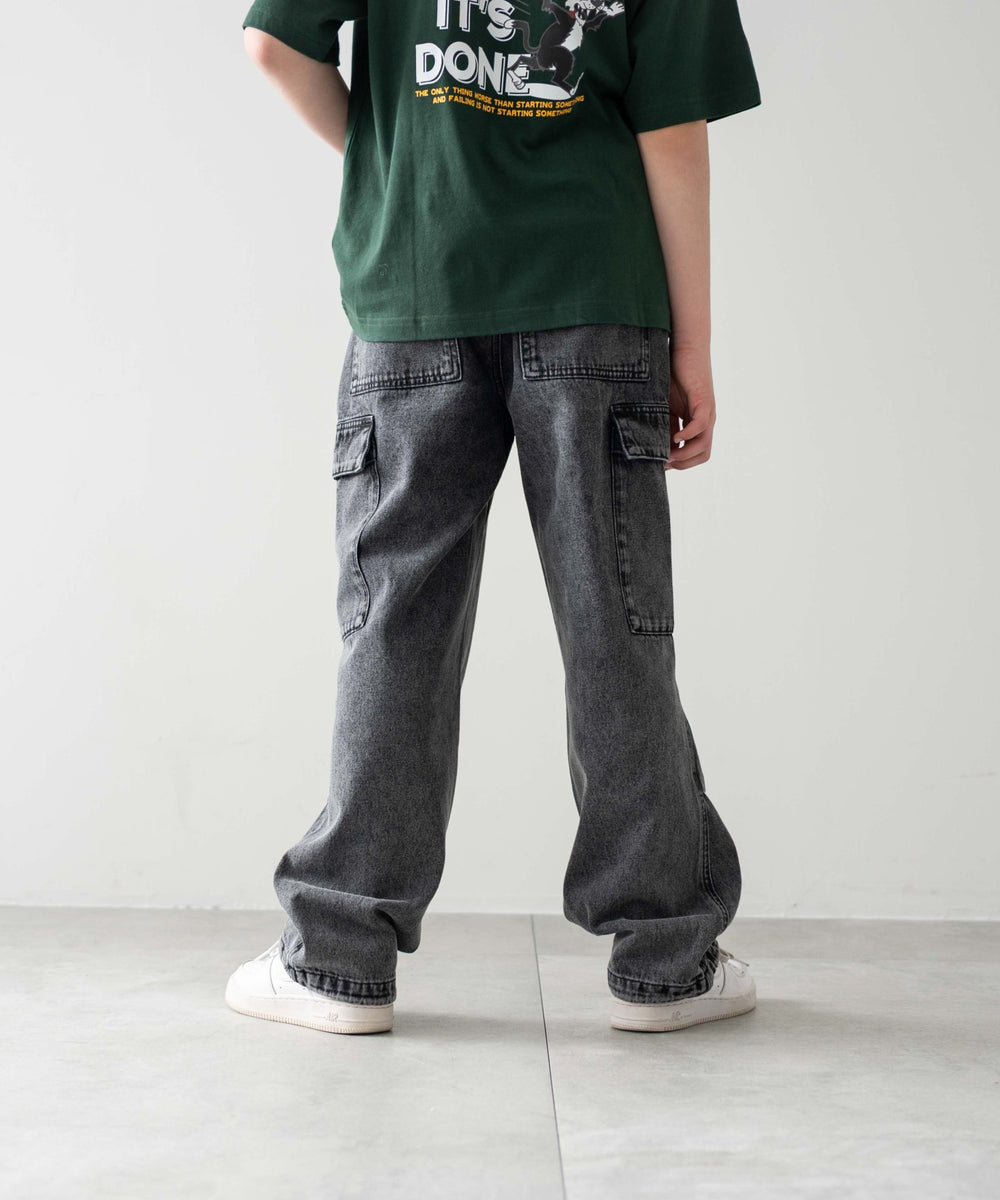 デニムブラックソノタ モデル：156cm M-160 着用