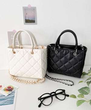 スタッズ付きキルティングスクエアショルダー