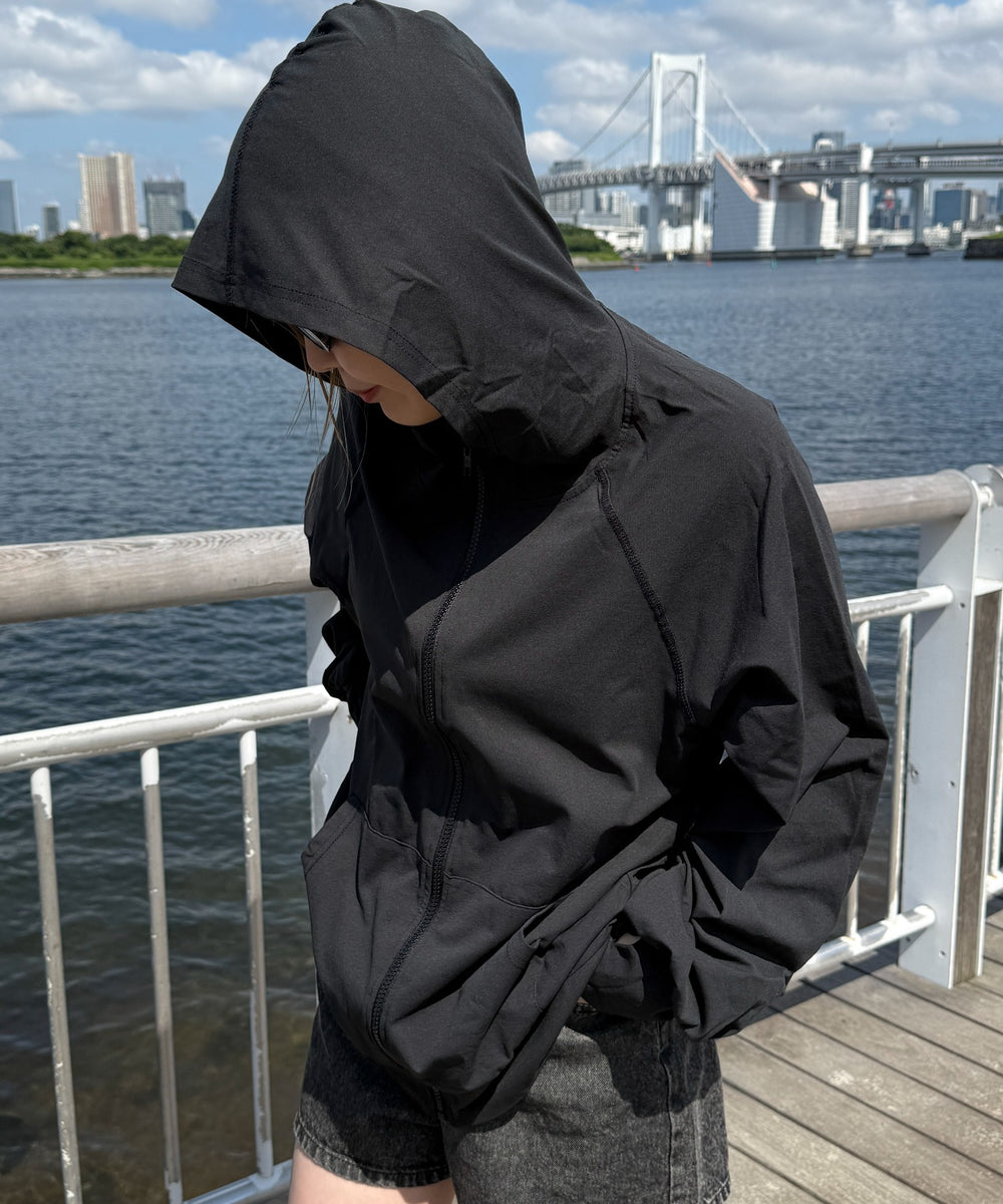 ブラック　モデル：155cm L着用