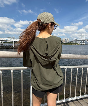 カーキ　モデル：155cm　F着用 