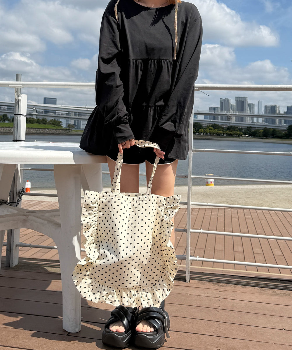 ブラック　モデル：155cm F着用