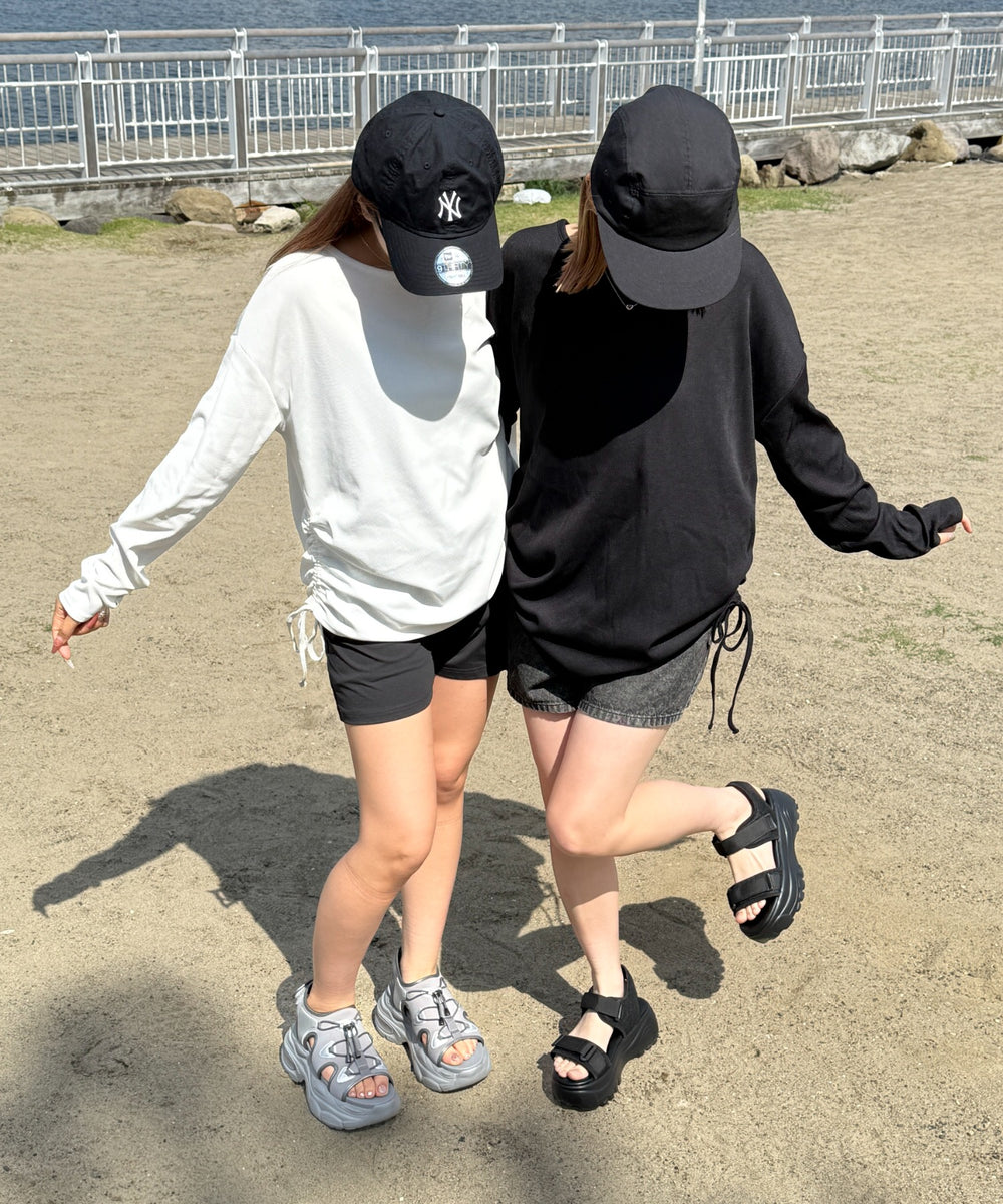 リブドロストデザイントップス