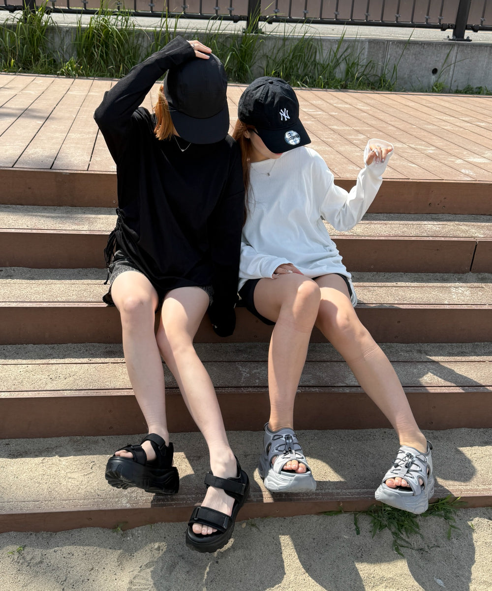 リブドロストデザイントップス