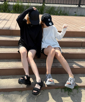 リブドロストデザイントップス