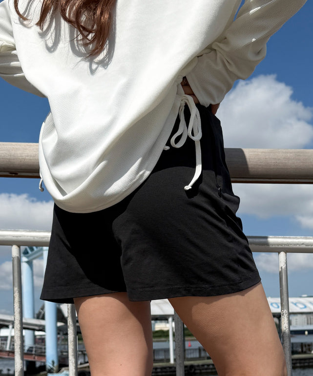 ブラック　モデル：155ｃｍ　Fサイズ着用