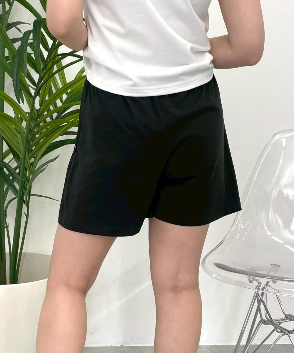 ブラック　モデル：152ｃｍ　Fサイズ着用