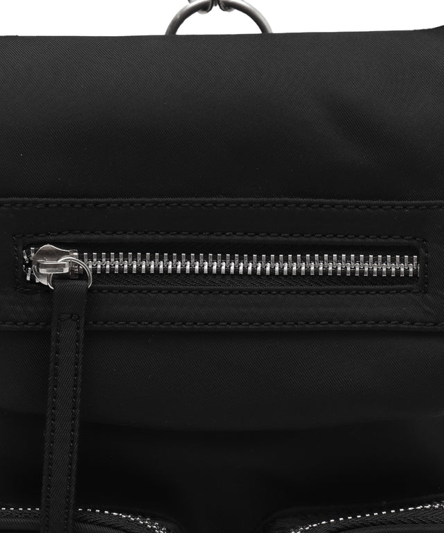 フラップミニリュック