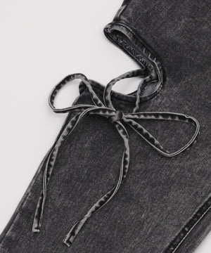 カットアウトリボンストレッチデニムフレアパンツ