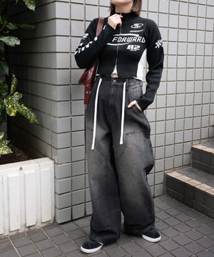 ブラック モデル：155cm M着用