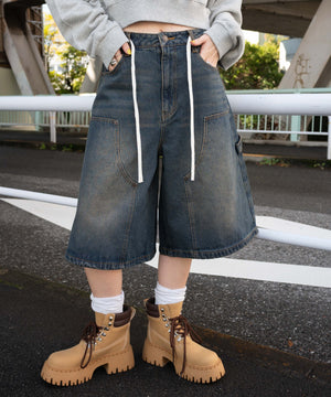 インディゴ中濃オーバーダイ モデル：155cm M着用