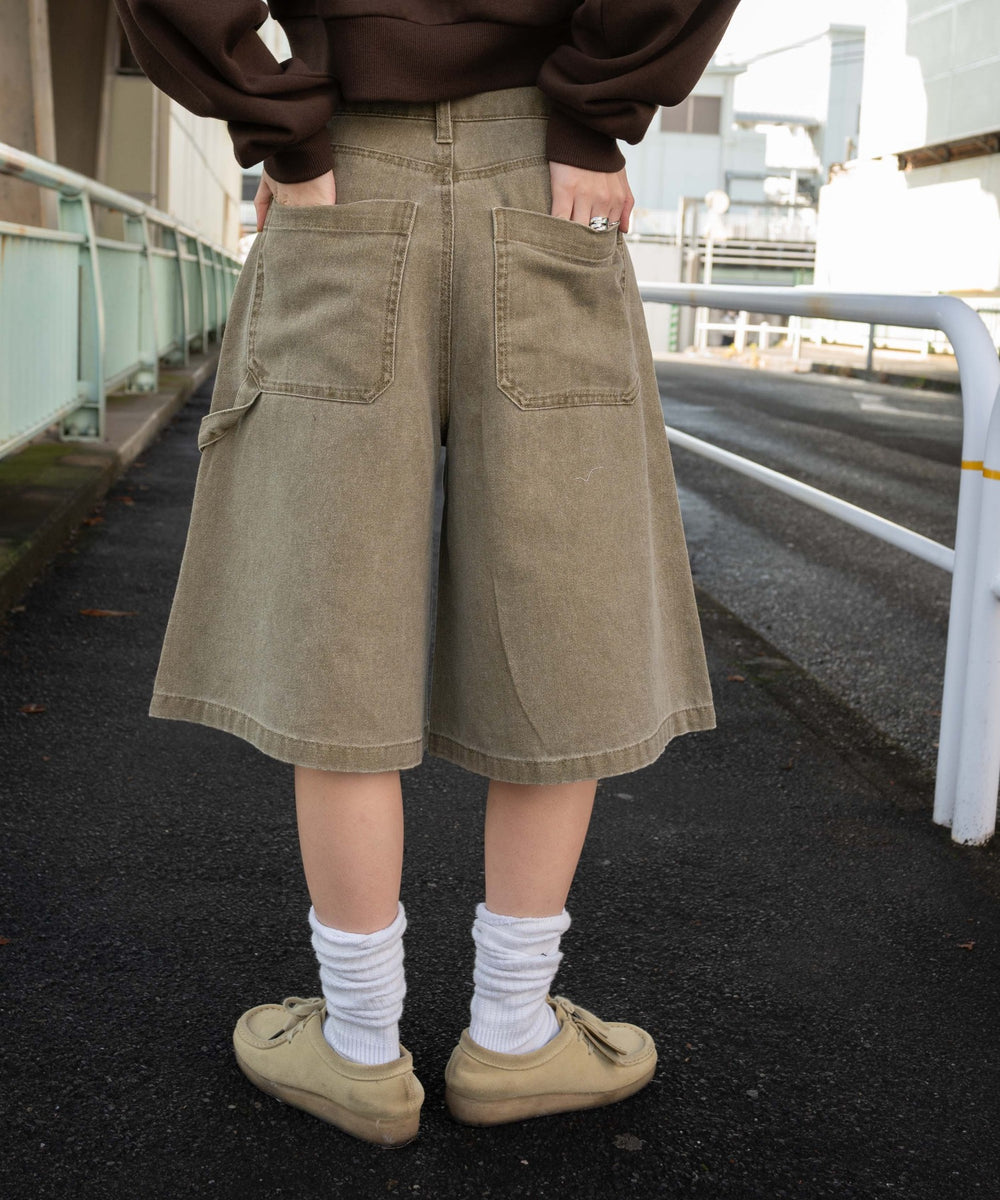 ダックベージュ モデル：155cm M着用