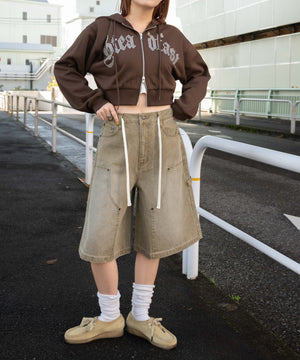 ダックベージュ モデル：155cm M着用