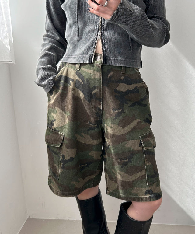 柄1　モデル:155cm M着用