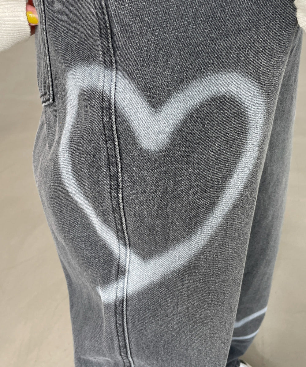スプレーペイントストレートデニムパンツ