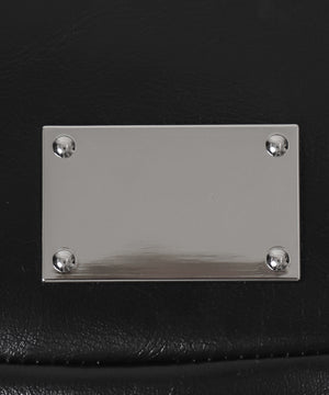 プレートデザインハトメバッグ