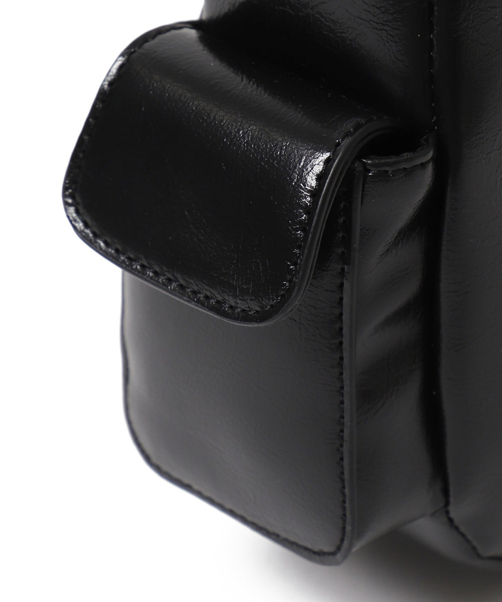 プレートデザインハトメバッグ