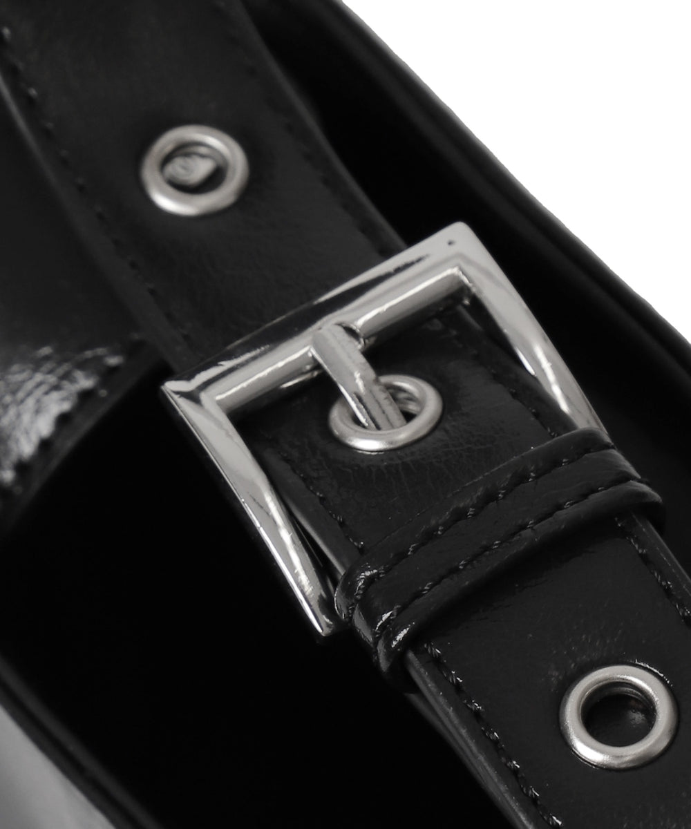 プレートデザインハトメバッグ