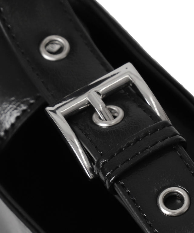 プレートデザインハトメバッグ