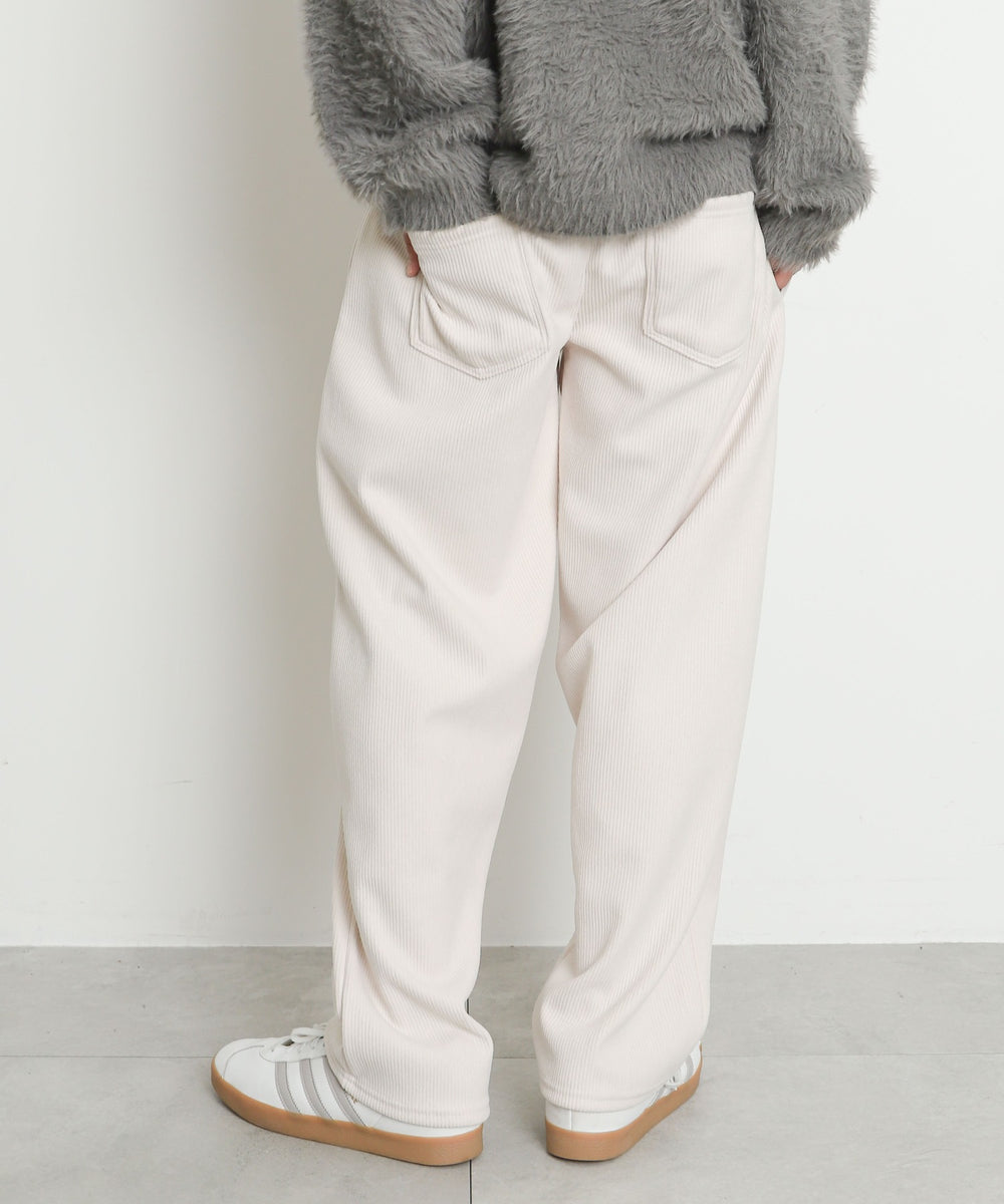 ホワイトアイボリー モデル：175cm L着用