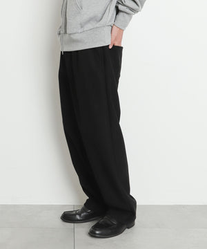 ブラック モデル：175cm L着用