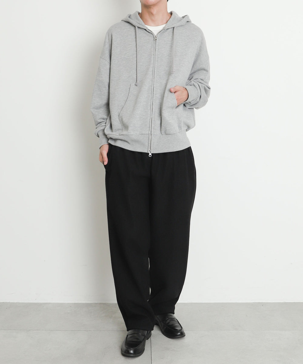 ブラック モデル：175cm L着用