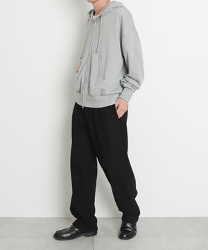 ブラック モデル：175cm L着用