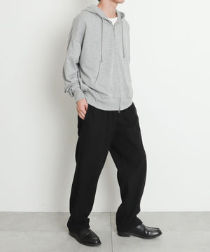 ブラック モデル：175cm L着用