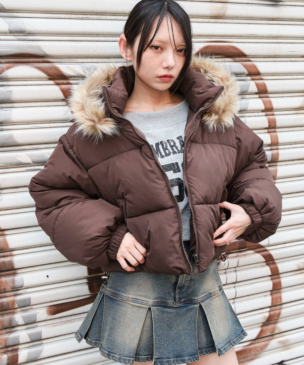 ブラウン モデル：159cm M着用