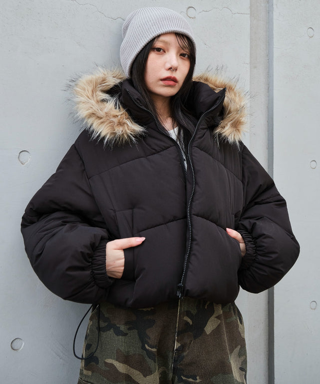 ブラック モデル：159cm M着用