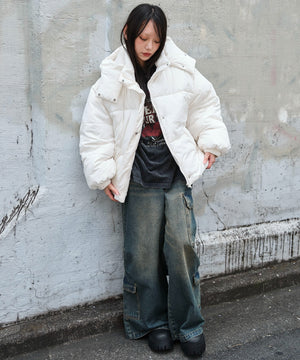 ホワイトアイボリー モデル：159cm M着用