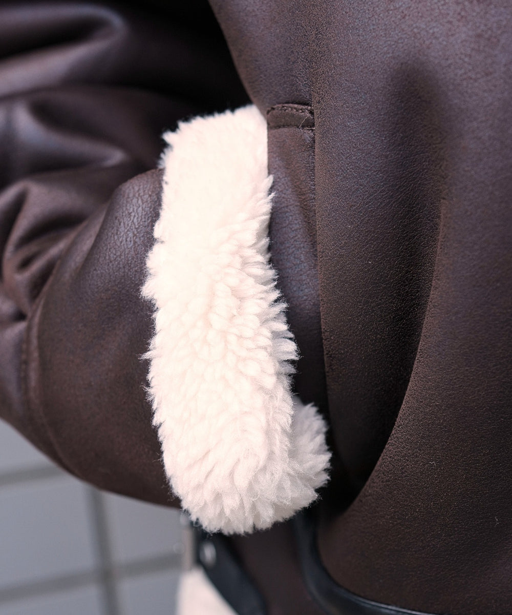 フェイクムートンボアジャケット