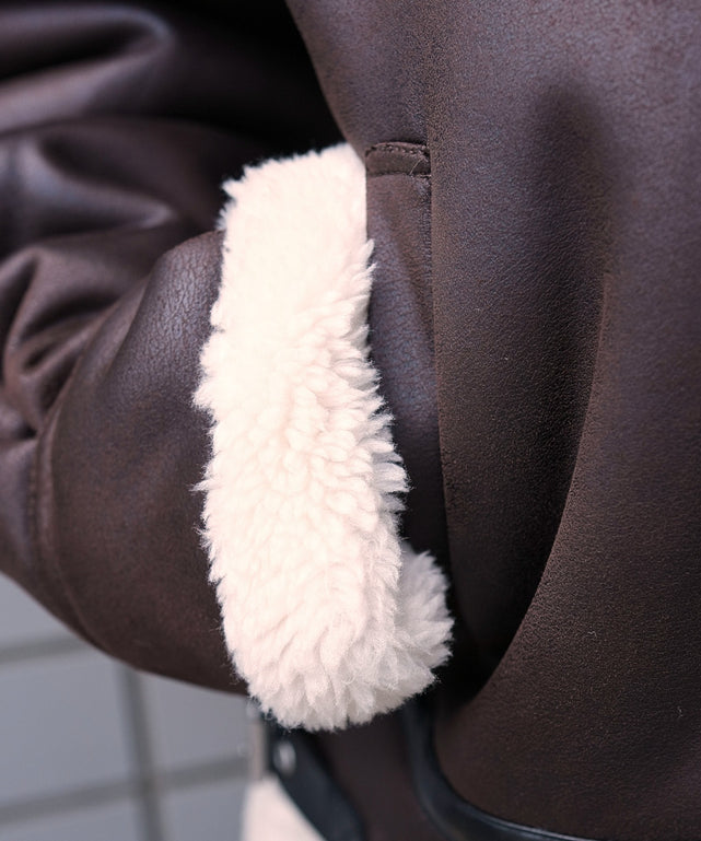 フェイクムートンボアジャケット