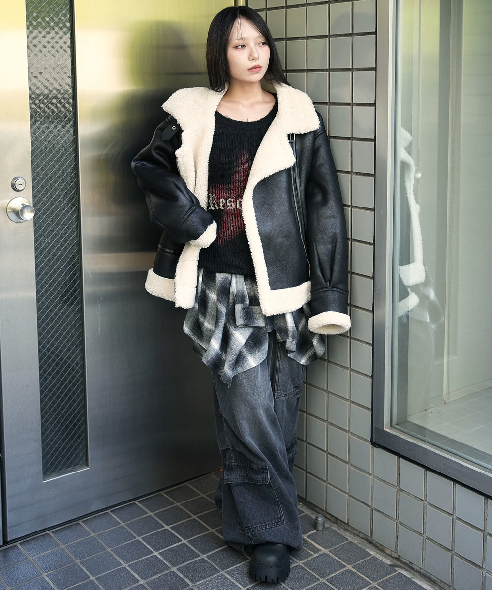 ブラック　モデル：159cm F着用