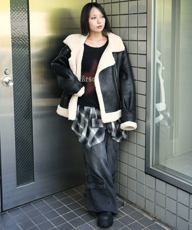 ブラック　モデル：159cm F着用