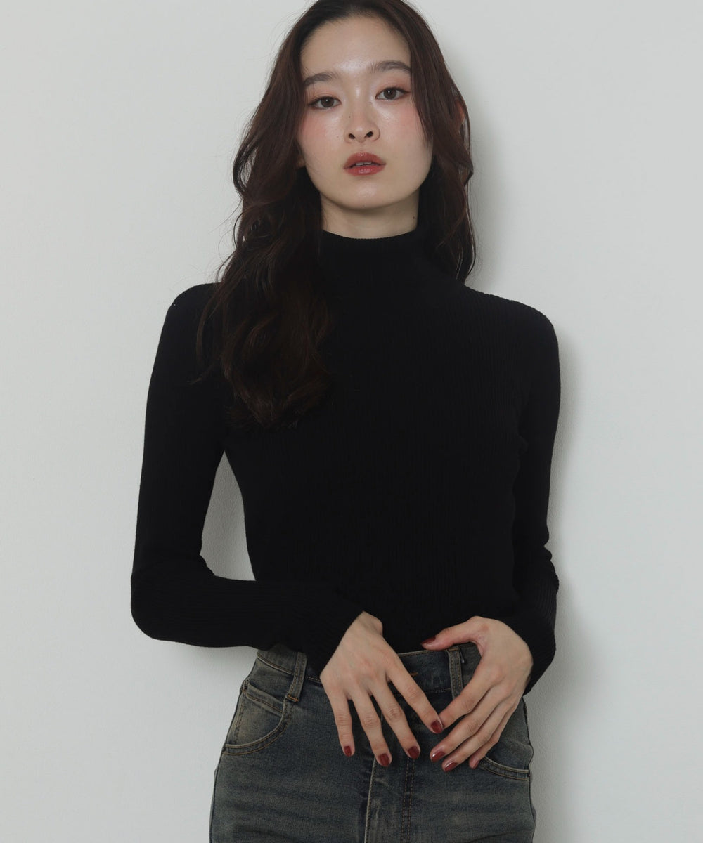 ブラック　モデル：163cm S着用