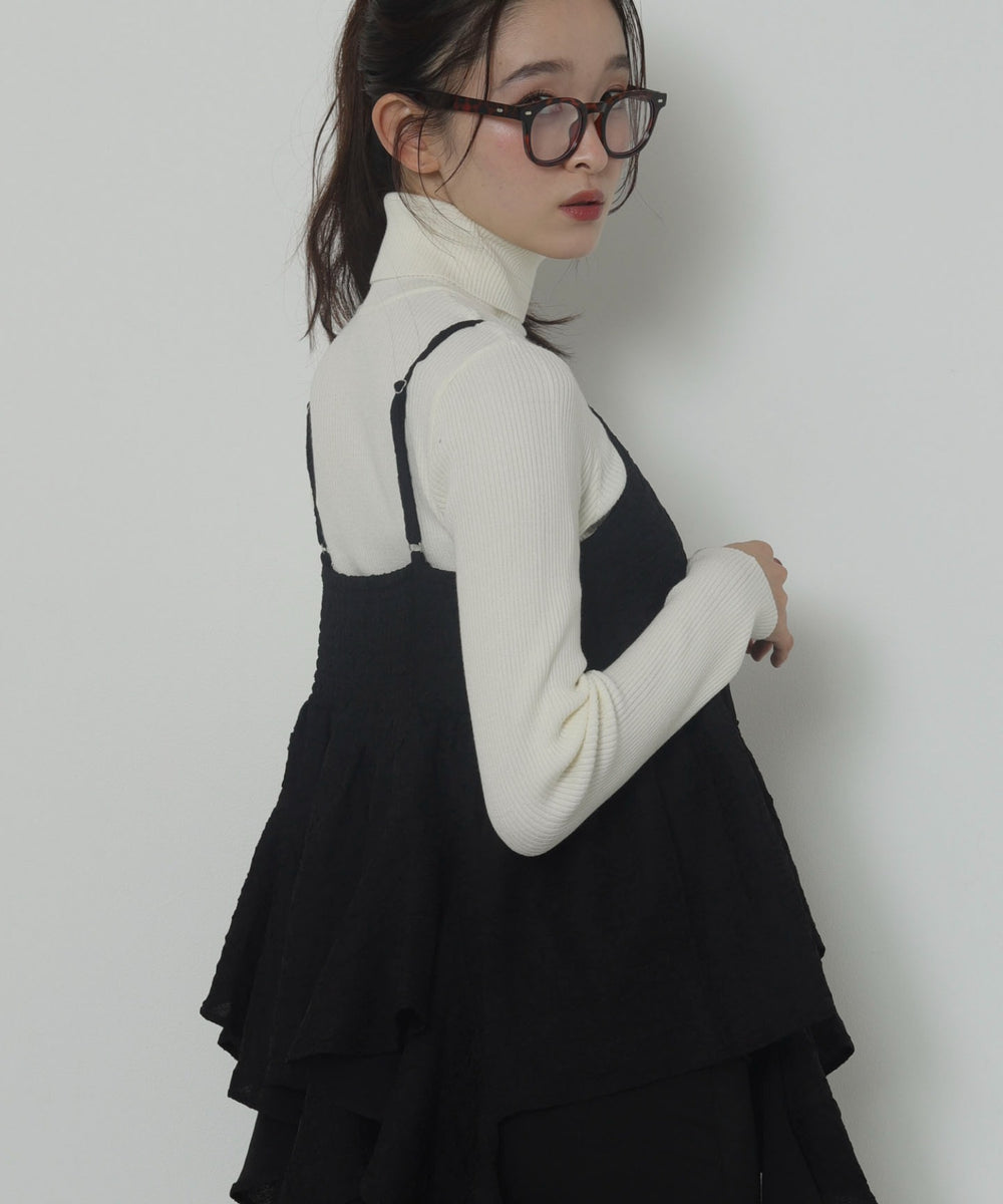 ホワイト　モデル：163cm S着用