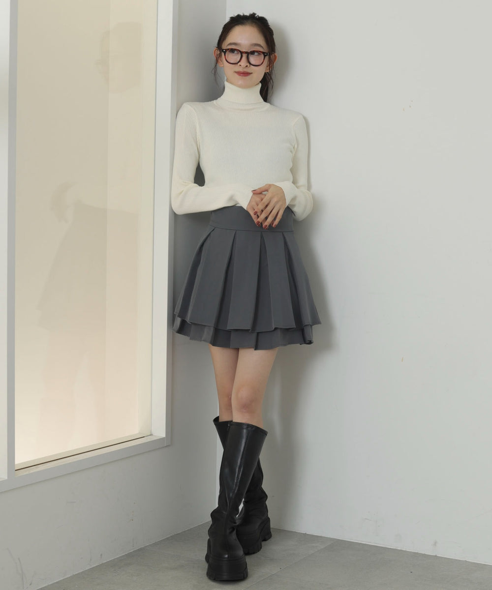 ホワイト　モデル：163cm S着用