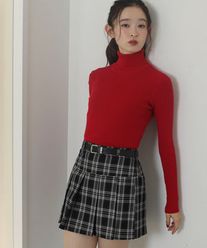 レッド　モデル：163cm S着用