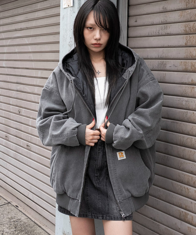 ワーカーズキルトフードブルゾン/チャコール　モデル：159cm F着用