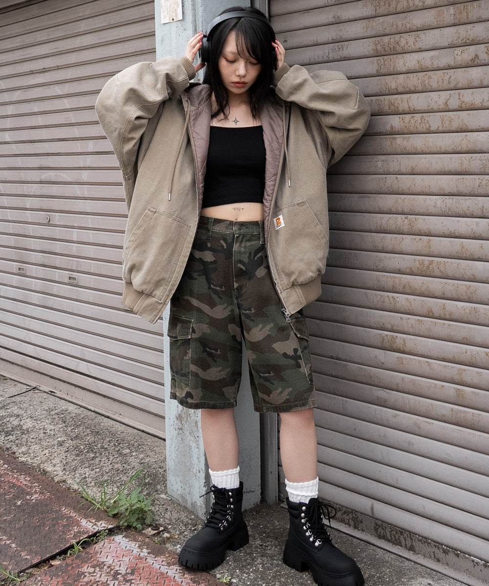 ベージュ　モデル：159cm F着用