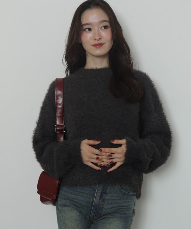 シャギーニットプルオーバー/チャコール　モデル：163cm F着用