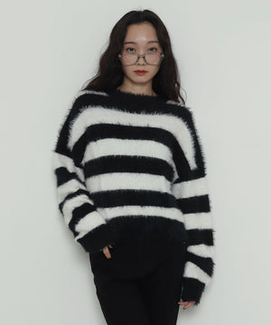 ホワイトボーダー　モデル：161cm F着用