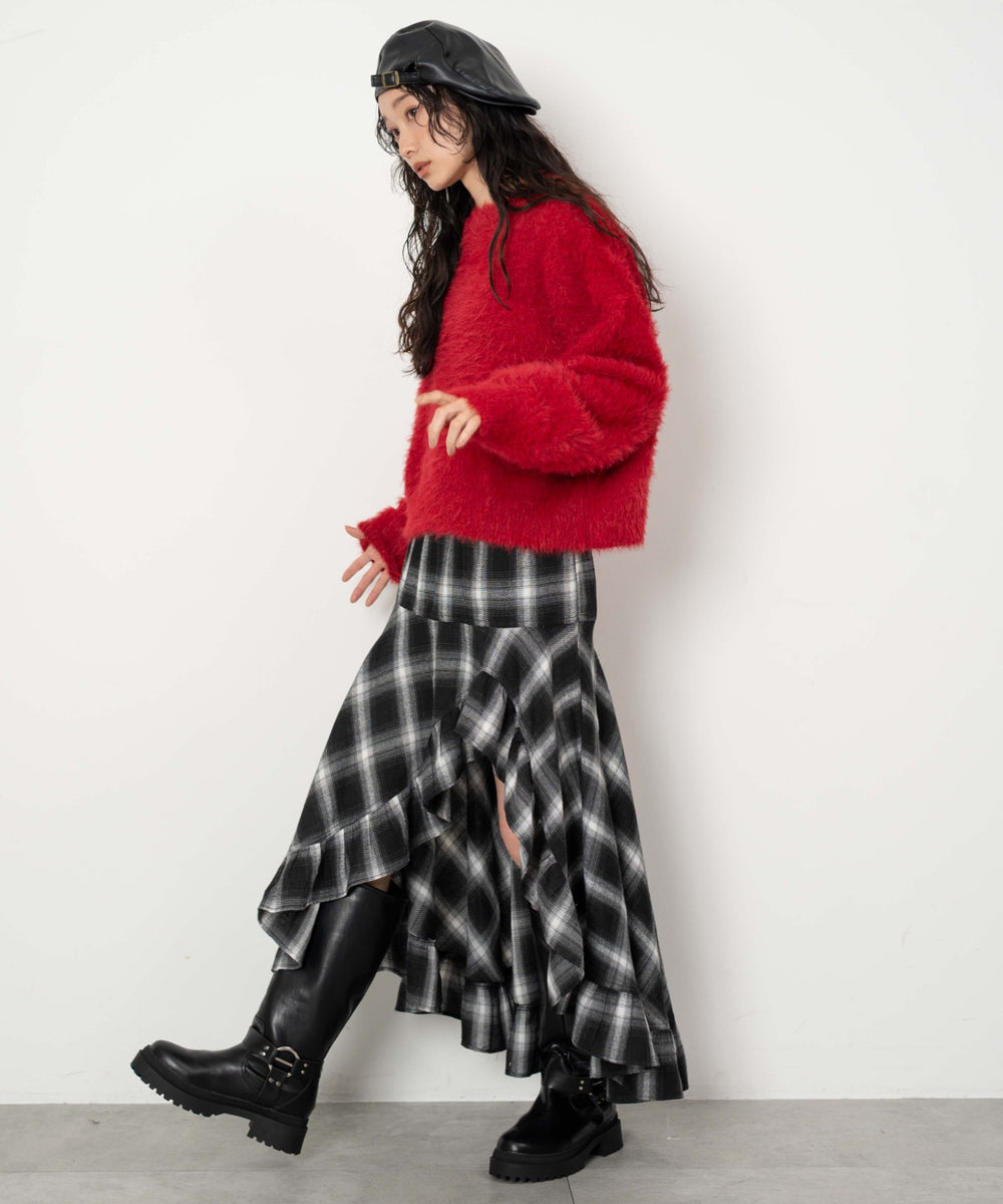 レッド　モデル：161cm F着用