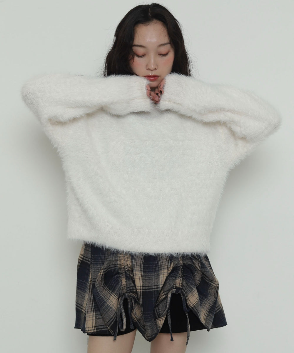 オフホワイト　モデル：161cm F着用