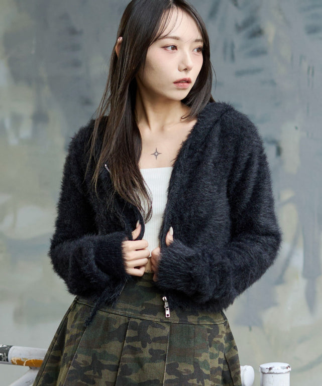 ブラック　モデル：159cm F着用