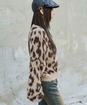 ベージュ　モデル：159cm F着用